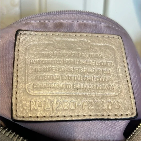 Coach Metallic Tan Shoulder Bag See Slight Callouts In Photos - Picture 6 of 14